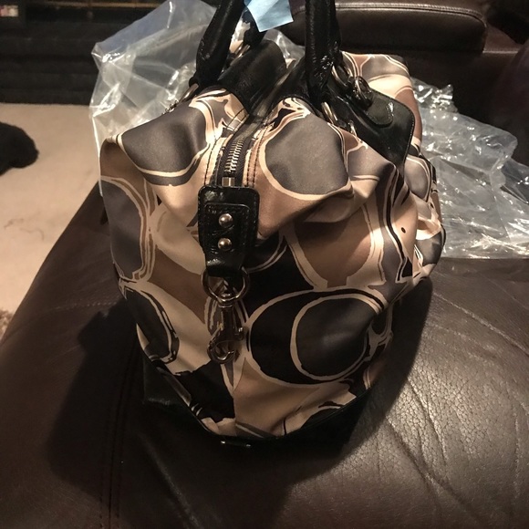 Coach Handbag - Picture 2 of 8